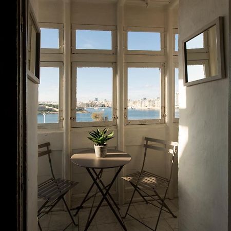 Valletta Collection - Old Theatre Apartment ภายนอก รูปภาพ