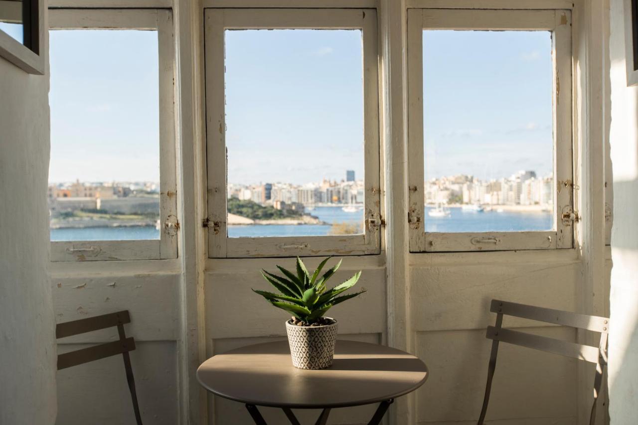 Valletta Collection - Old Theatre Apartment ภายนอก รูปภาพ